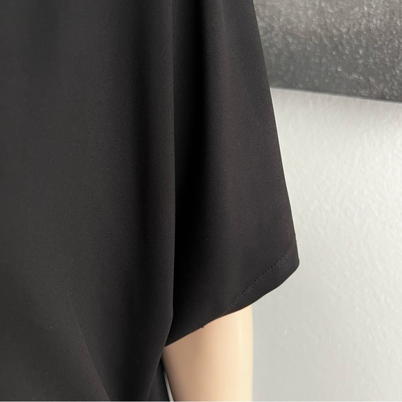 Duette NYC Black Stretchy Zip Front V-Neck Dress with Dolman Sleeves - Picture 4 of 9